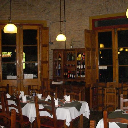 Hosteria Viejo Almacen Colón 외부 사진